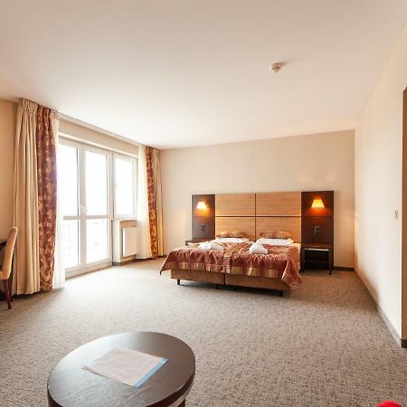Apartament Hotelowy Delux W Kolobrzegu Ul Kosciuszki 16 Pobyt 7 Nocy 20 Procent Rabatu ,4 Dni 10 Procent Rabatu Exterior photo